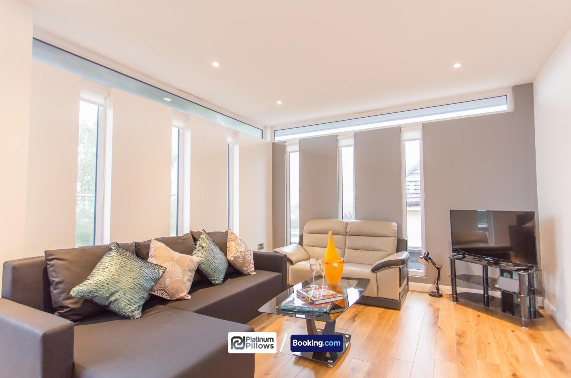 Modern 2 Bedroom Apartments, Near Headington Hospital, Families & Contractor With Parking Appartement Oxford
