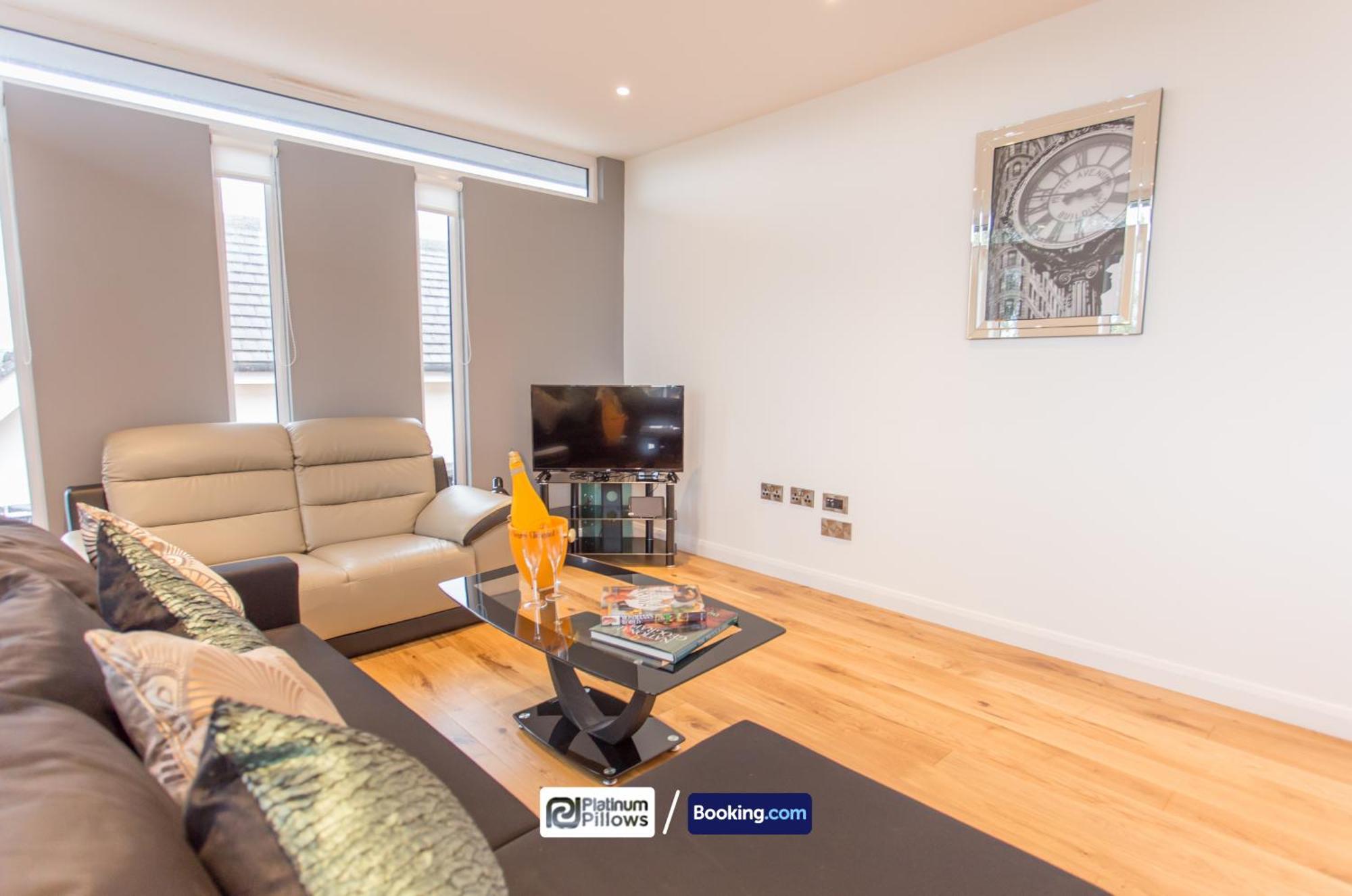 Modern 2 Bedroom Apartments, Near Headington Hospital, Families & Contractor With Parking * Oxford