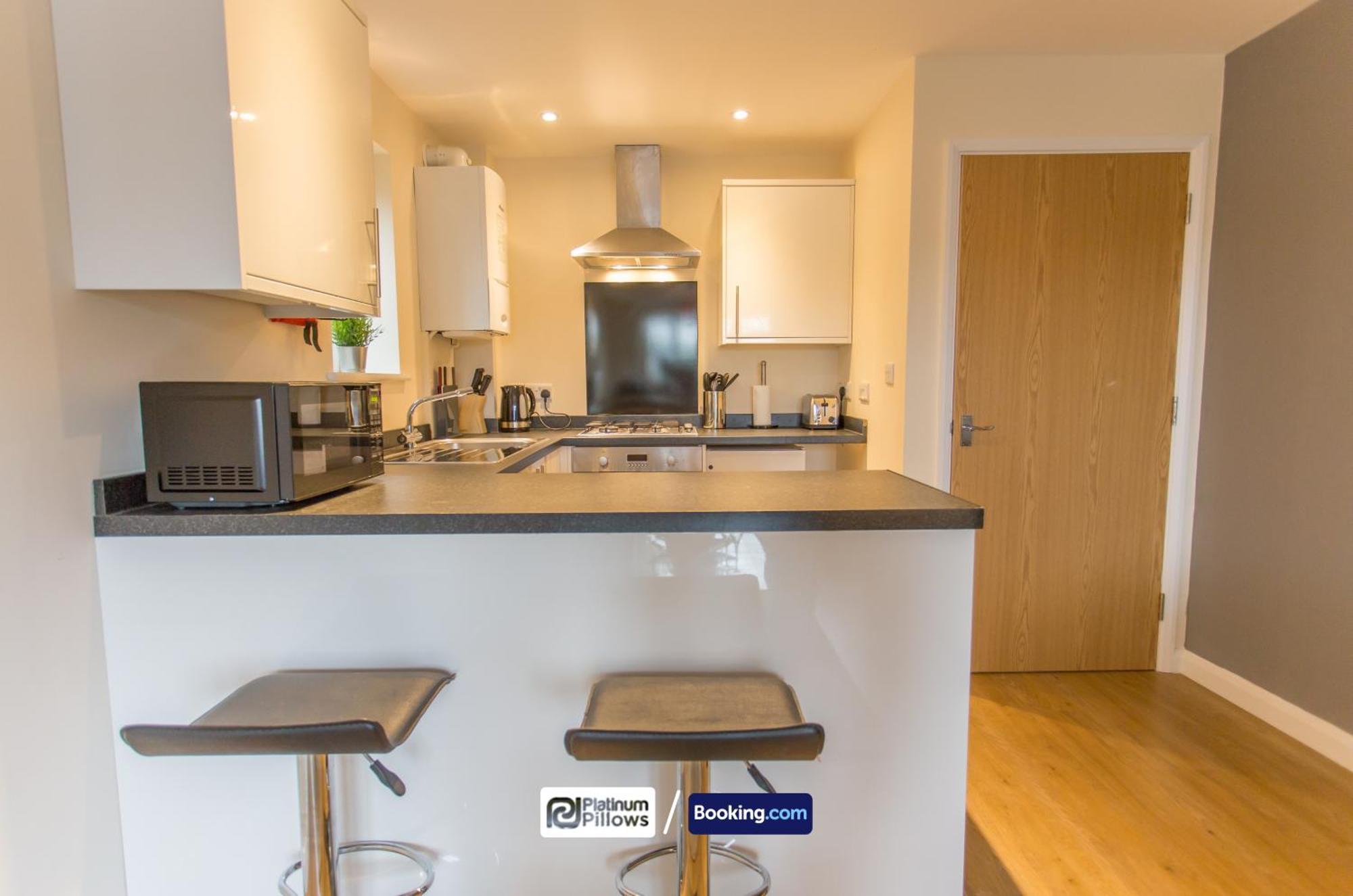 Modern 2 Bedroom Apartments, Near Headington Hospital, Families & Contractor With Parking Appartement Oxford