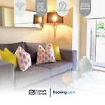 Razia Apartments